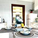 Elegance * Μιλάνο